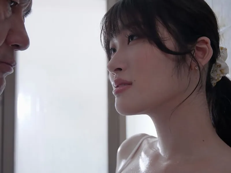 Chồng yêu bỏ bê, bà xã được ông chú giúp thỏa mãn cơn dâm dục lồn